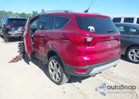 2019 Ford Escape Titanium из США, поврежденный, VIN 1FMCU9J96KUA68961